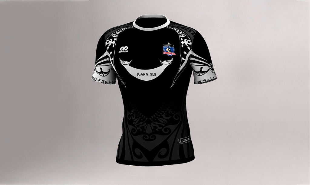 Polera Manga Corta Colo Colo Negra - vista frontal